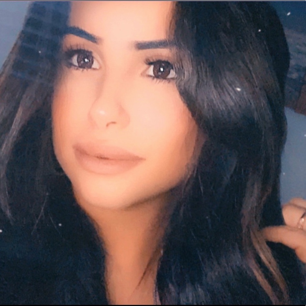 Meet your Posher, Aleah